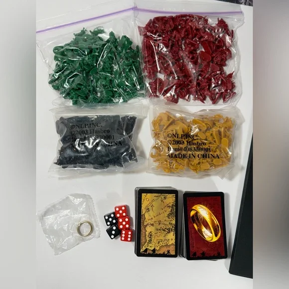 RISK The Lord Of The Rings Trilogy Edition LIKE NEW Complete with Ring CIB - Picture 10 of 15